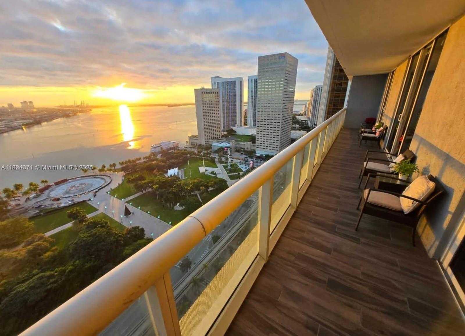 Small Image of 50 BISCAYNE BLVD #3006, Miami Number 8
