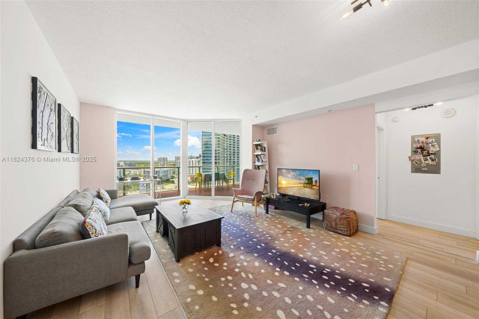 Small Image of 1900 NORTH BAYSHORE DR #2514, Miami Number 7
