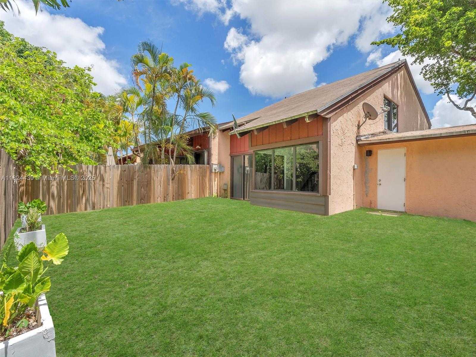 Small Image of 3427 ATLANTA DR, Hollywood Number 26