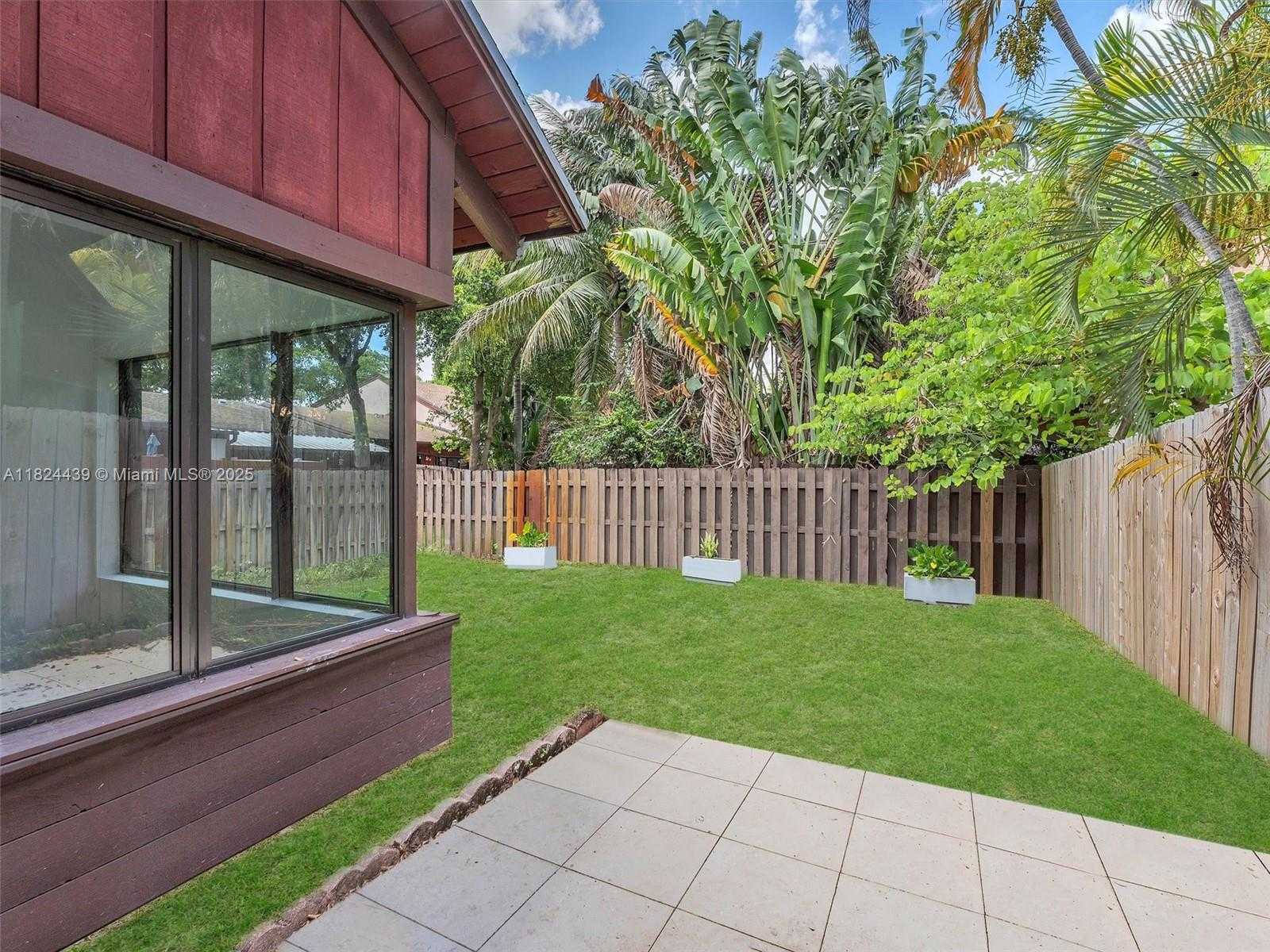 Small Image of 3427 ATLANTA DR, Hollywood Number 28