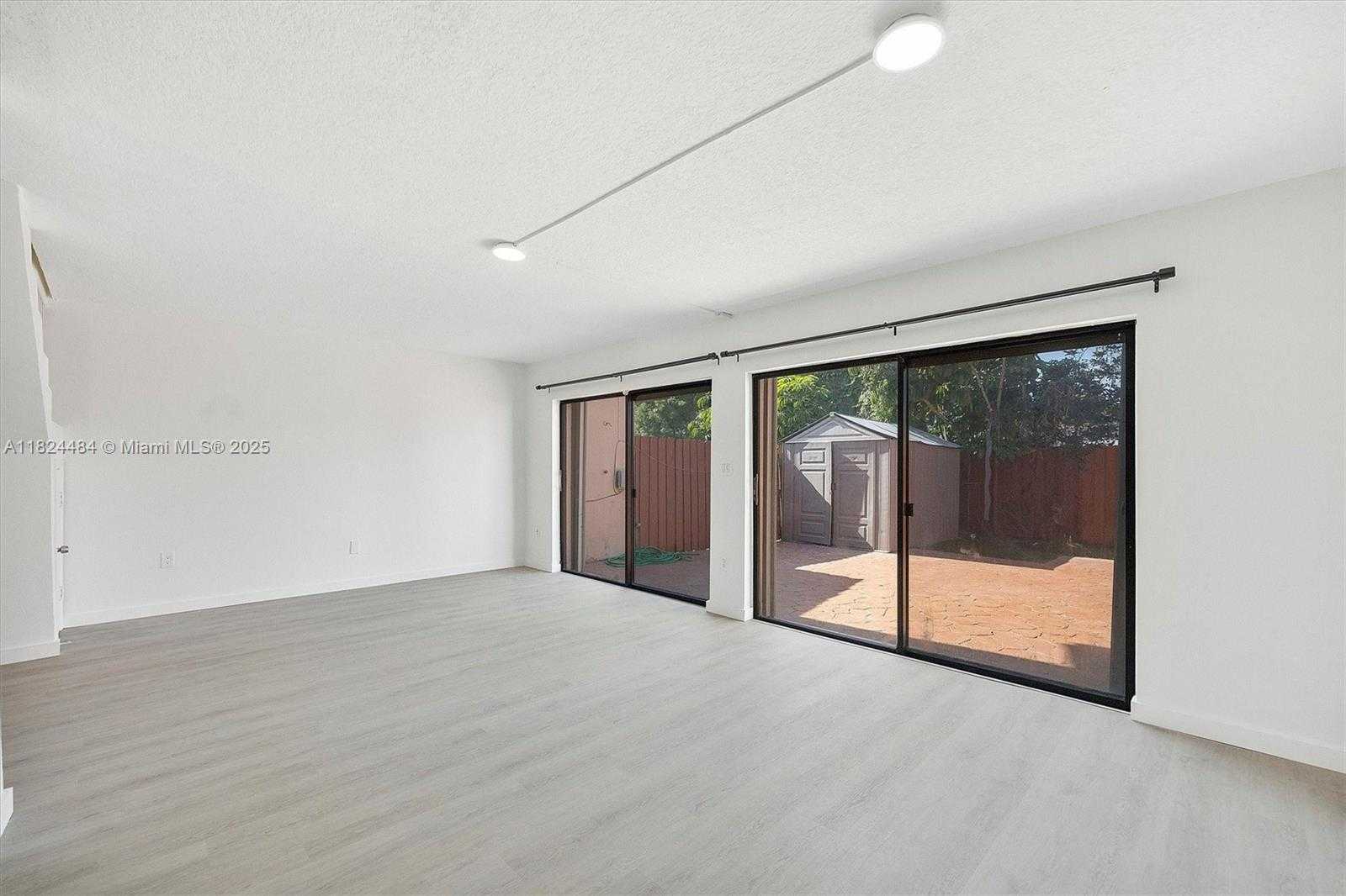 Small Image of 3809 SOUTH WEST 82ND AVE #V-21, Miami Number 10