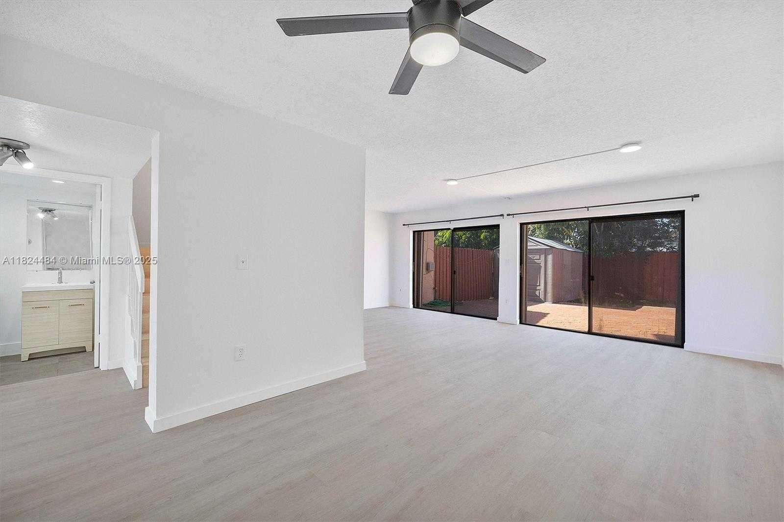 Small Image of 3809 SOUTH WEST 82ND AVE #V-21, Miami Number 12