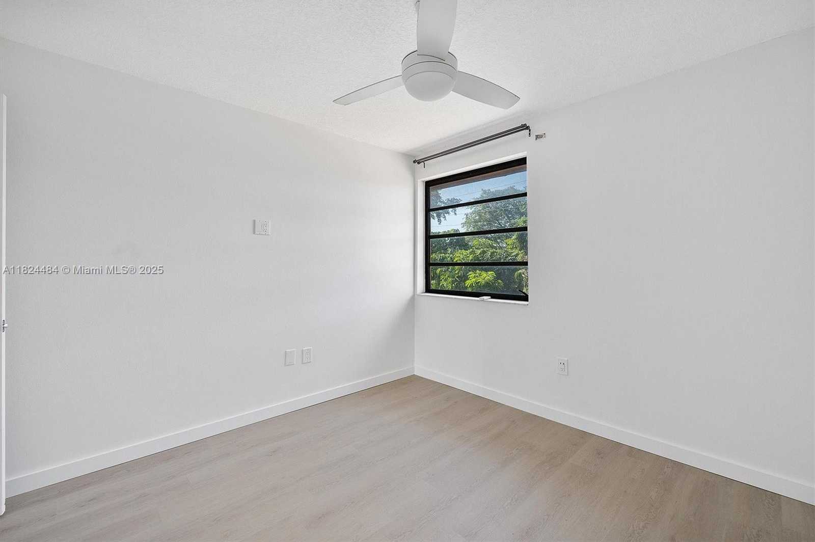 Small Image of 3809 SOUTH WEST 82ND AVE #V-21, Miami Number 27