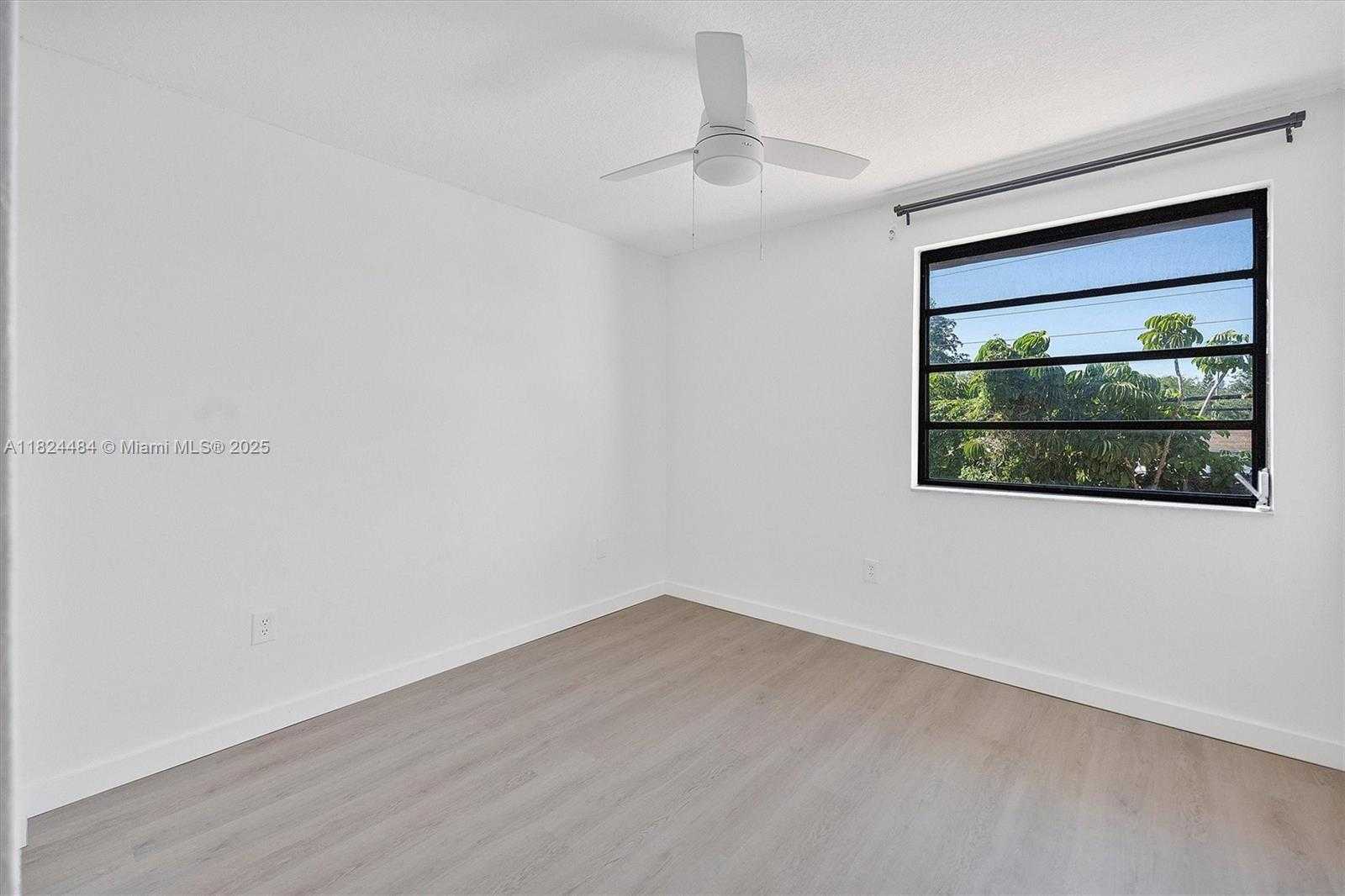 Small Image of 3809 SOUTH WEST 82ND AVE #V-21, Miami Number 30