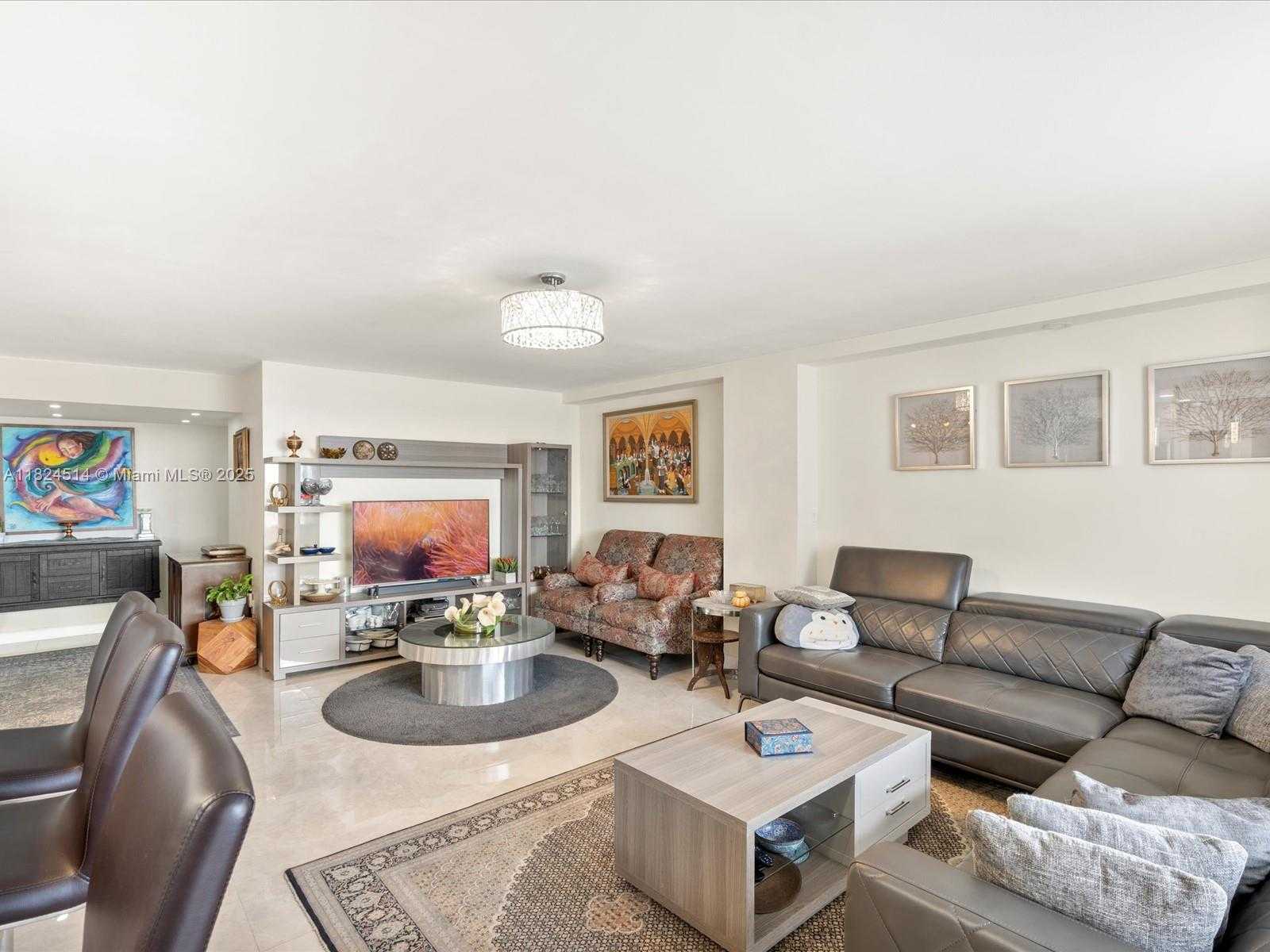 Small Image of 18071 BISCAYNE BLVD #1401, Aventura Number 11