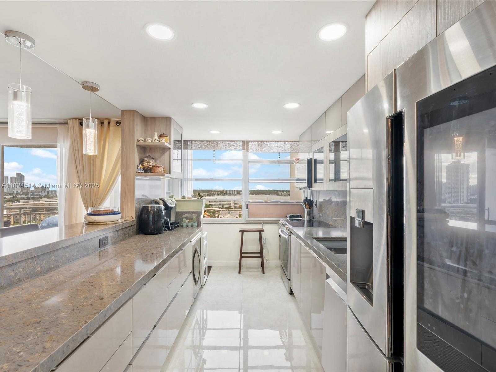 Small Image of 18071 BISCAYNE BLVD #1401, Aventura Number 14