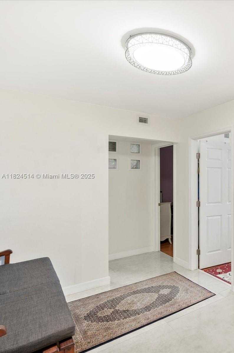 Small Image of 18071 BISCAYNE BLVD #1401, Aventura Number 19