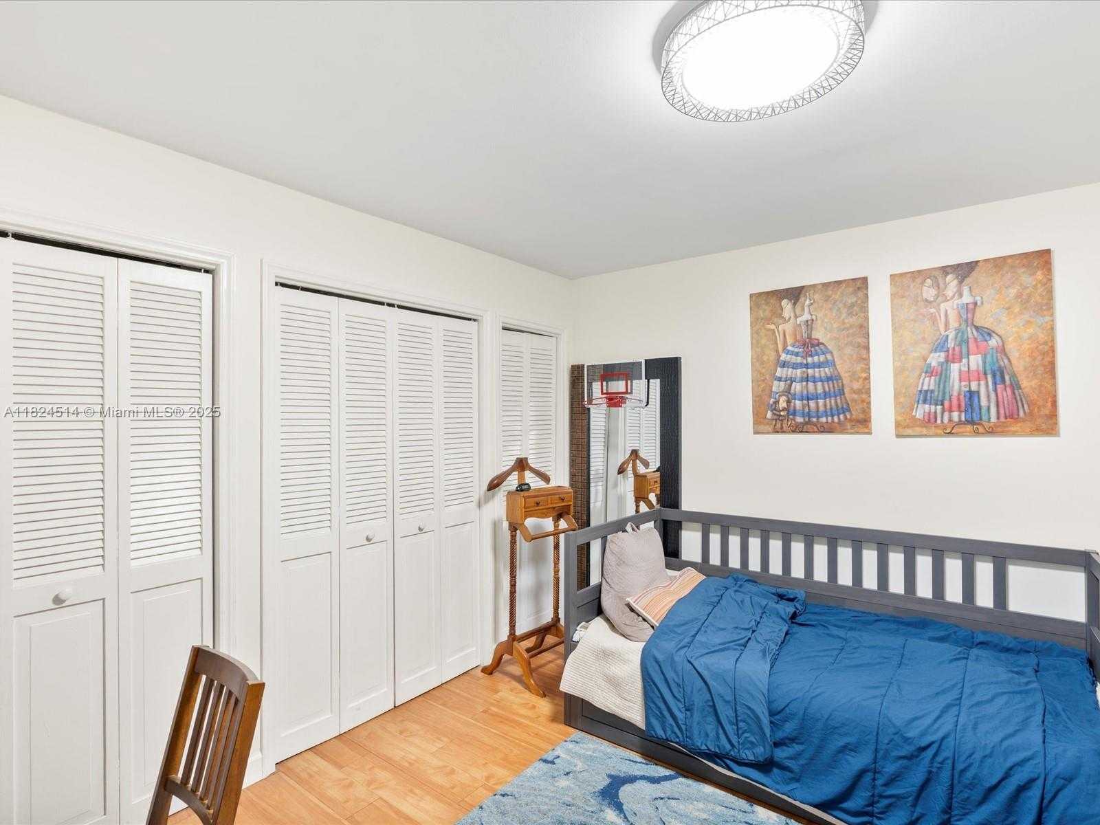 Small Image of 18071 BISCAYNE BLVD #1401, Aventura Number 25