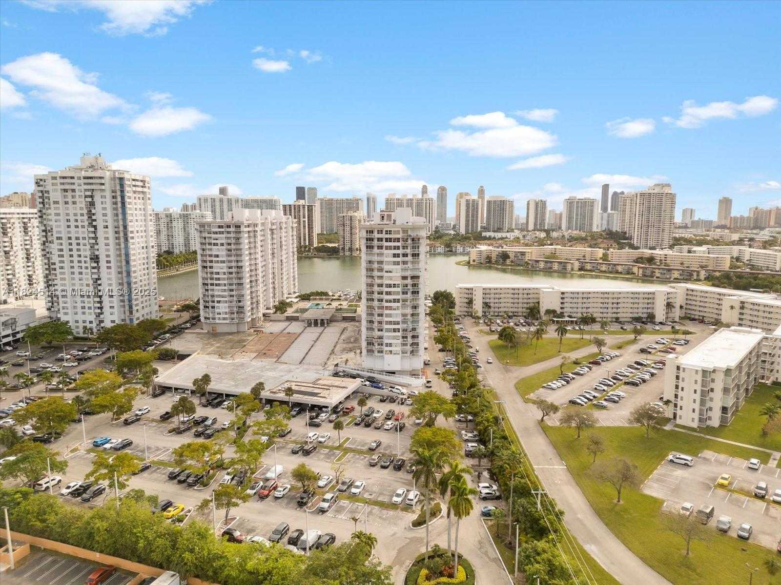 Small Image of 18071 BISCAYNE BLVD #1401, Aventura Number 38