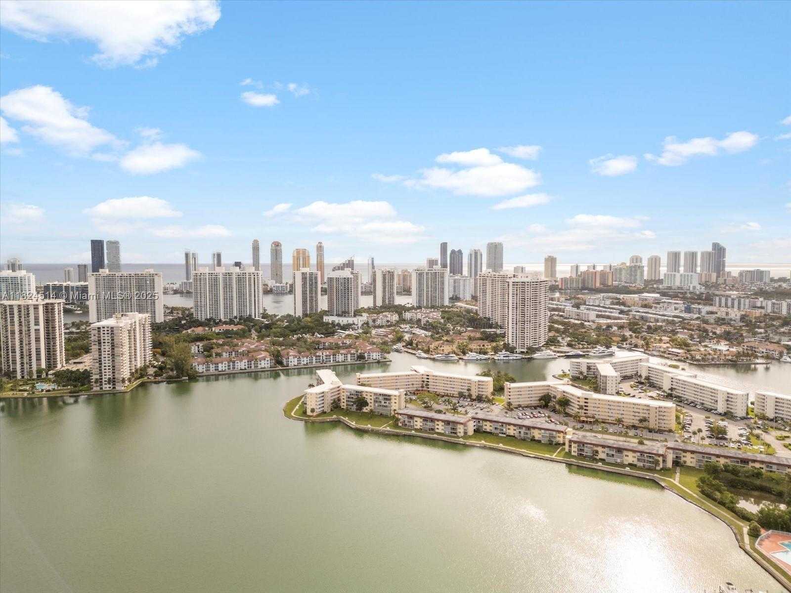 Small Image of 18071 BISCAYNE BLVD #1401, Aventura Number 39