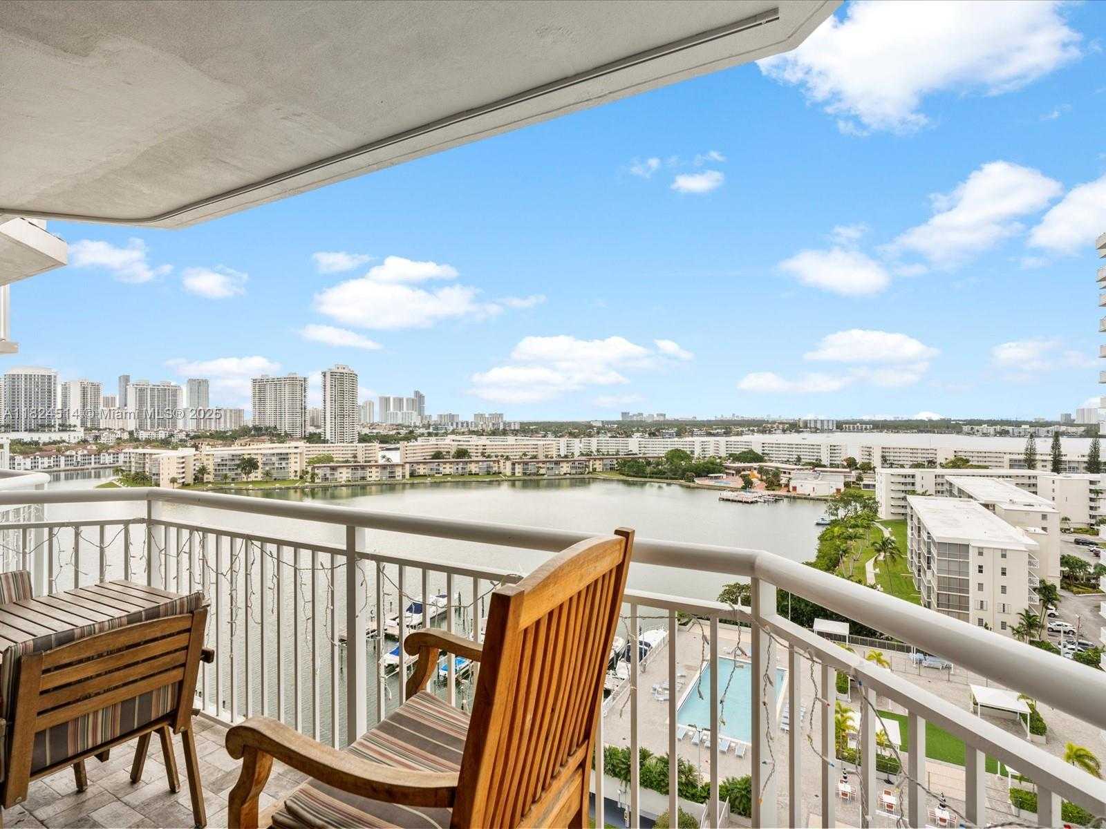 Small Image of 18071 BISCAYNE BLVD #1401, Aventura Number 4
