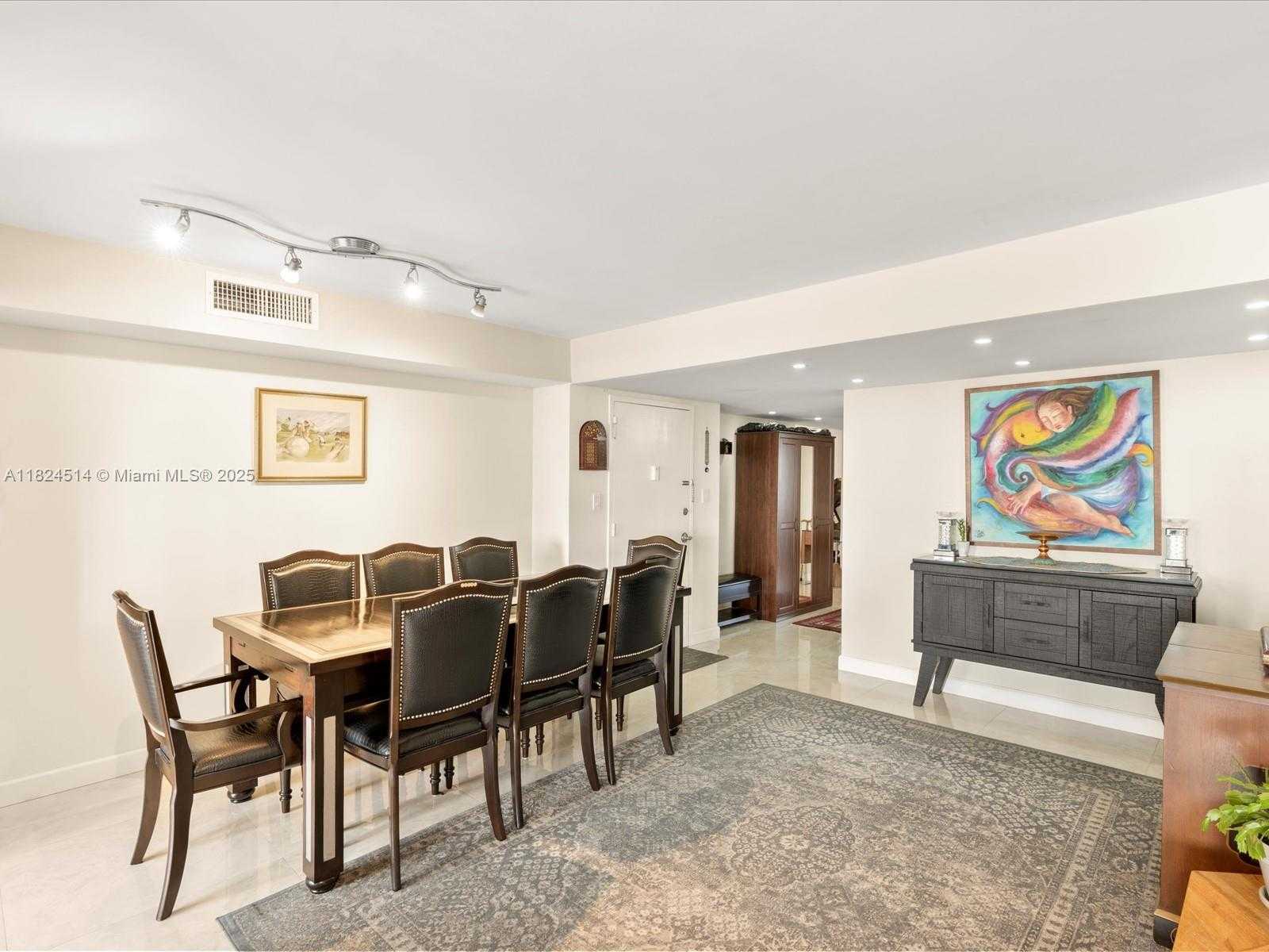 Small Image of 18071 BISCAYNE BLVD #1401, Aventura Number 8