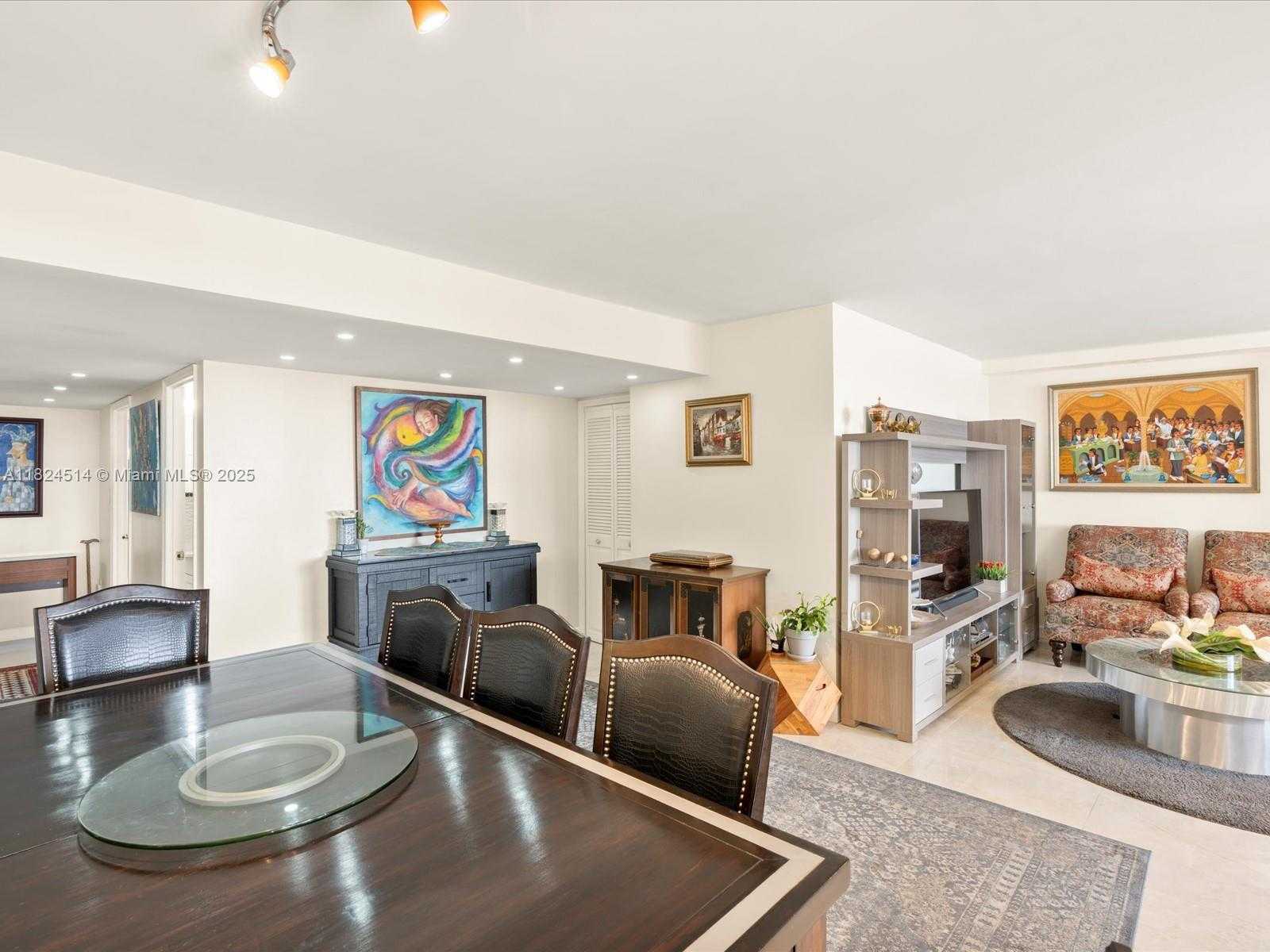 Small Image of 18071 BISCAYNE BLVD #1401, Aventura Number 9