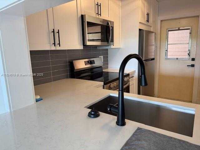 Small Image of 215 SOUTH EAST 3RD AVE #307B, Hallandale Beach Number 28