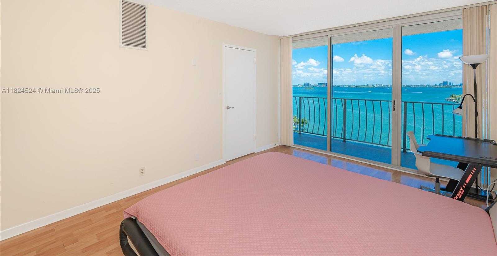 Small Image of 7601 EAST TREASURE DR #1517, North Bay Village Number 16