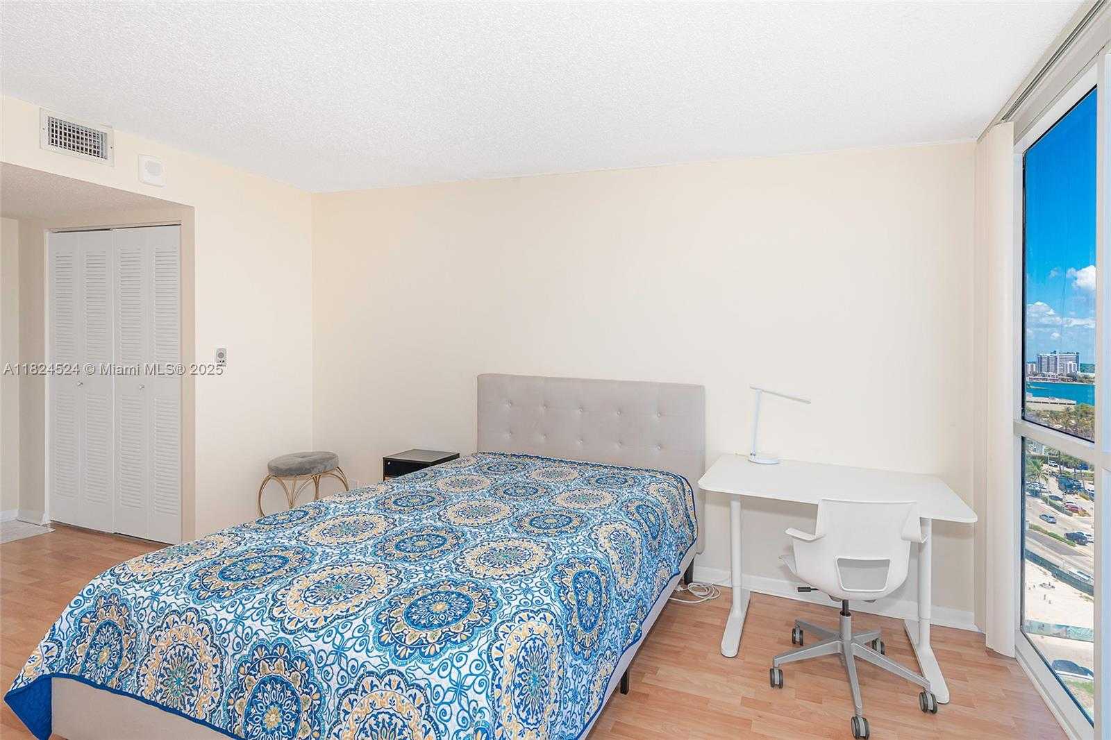 Small Image of 7601 EAST TREASURE DR #1517, North Bay Village Number 22