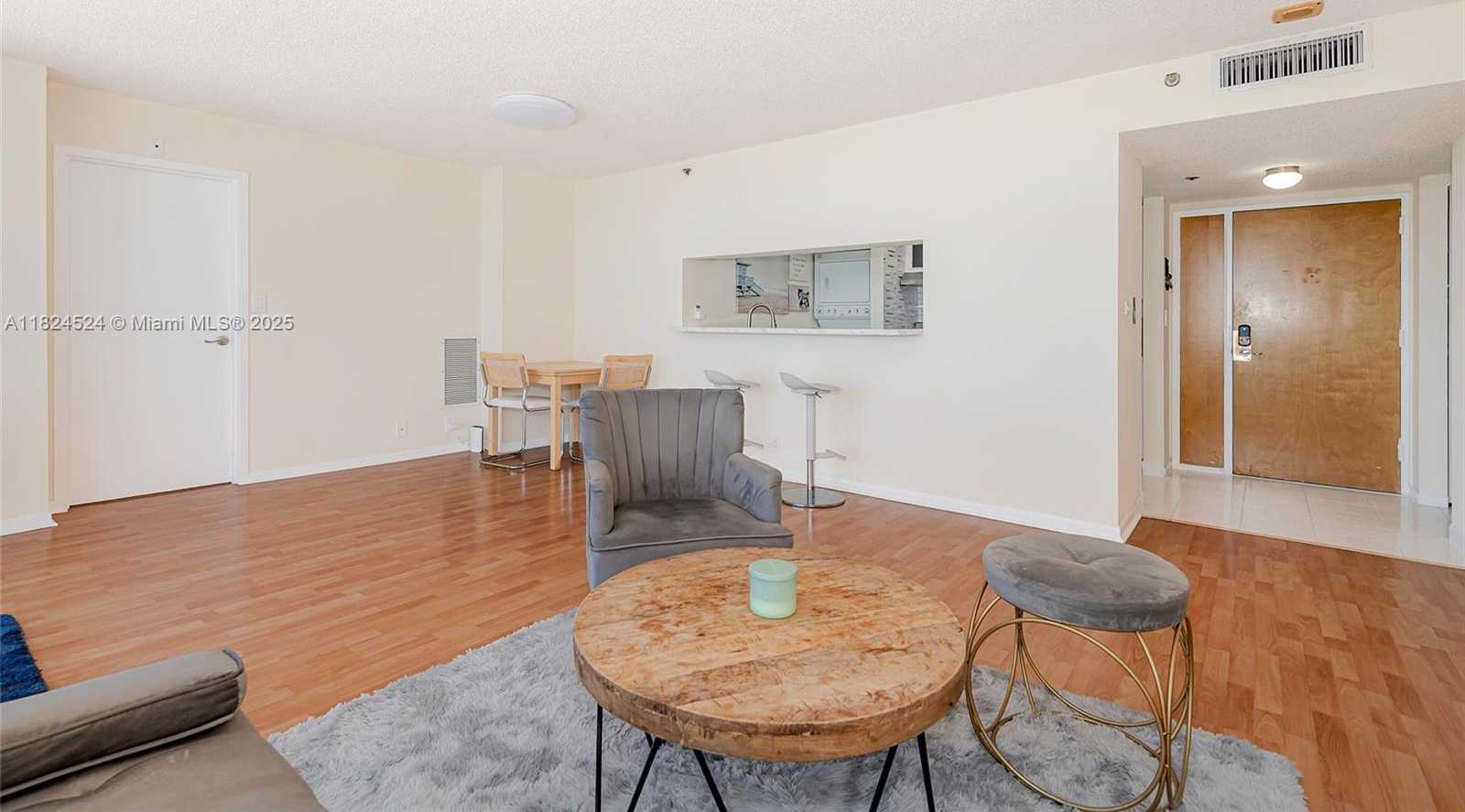 Small Image of 7601 EAST TREASURE DR #1517, North Bay Village Number 6