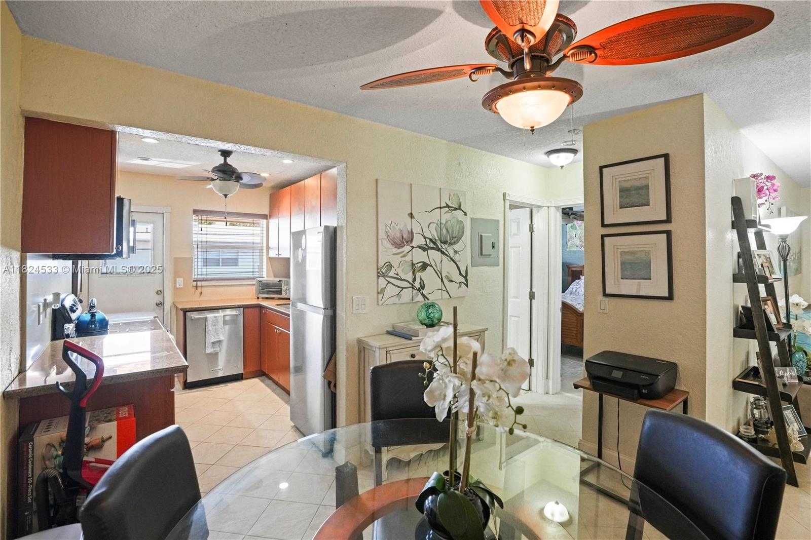 Small Image of 3600 HARRISON ST #16B, Hollywood Number 16