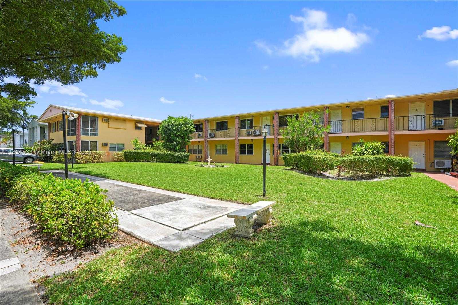 Small Image of 3600 HARRISON ST #16B, Hollywood Number 25
