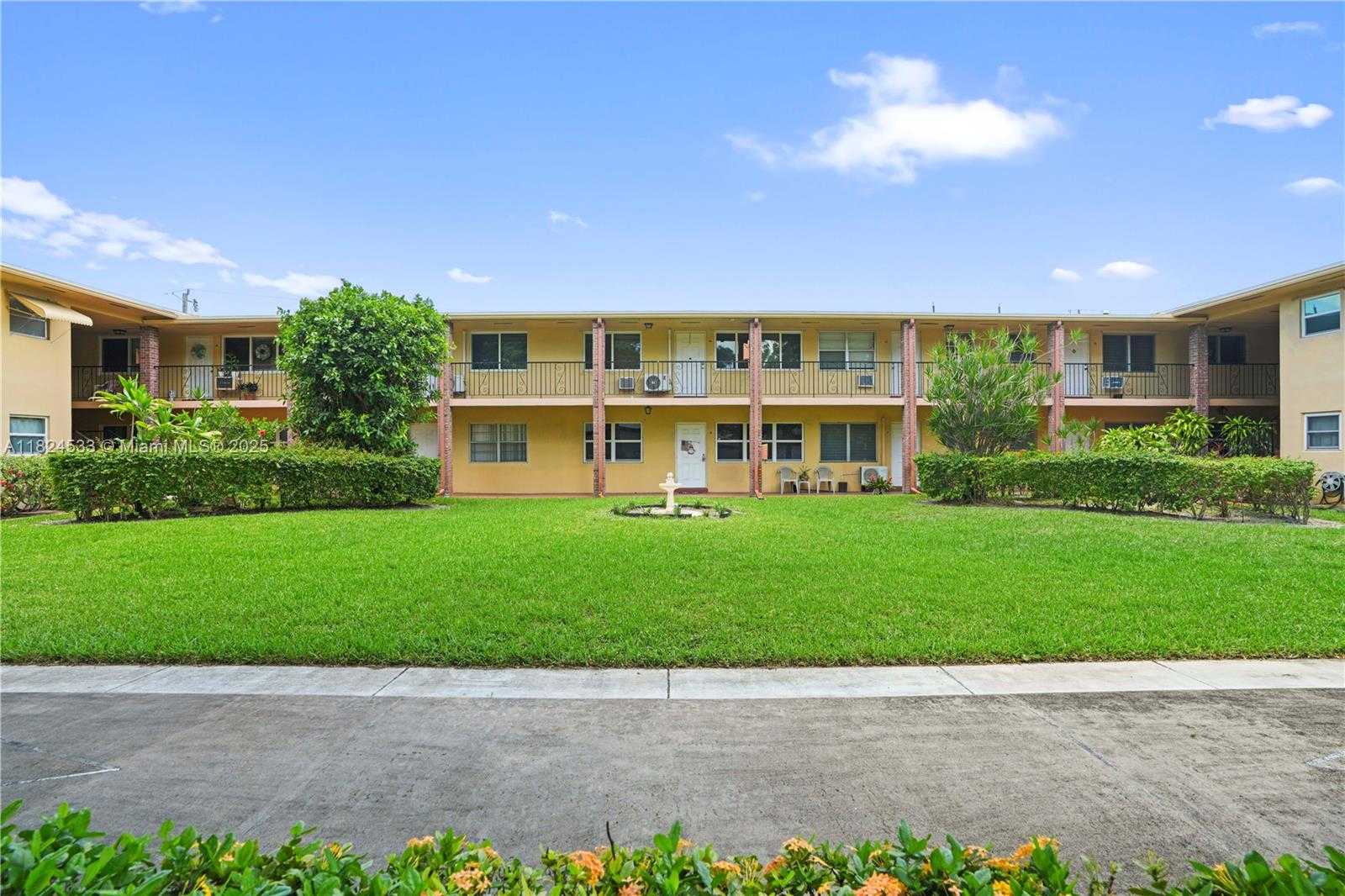 Small Image of 3600 HARRISON ST #16B, Hollywood Number 3