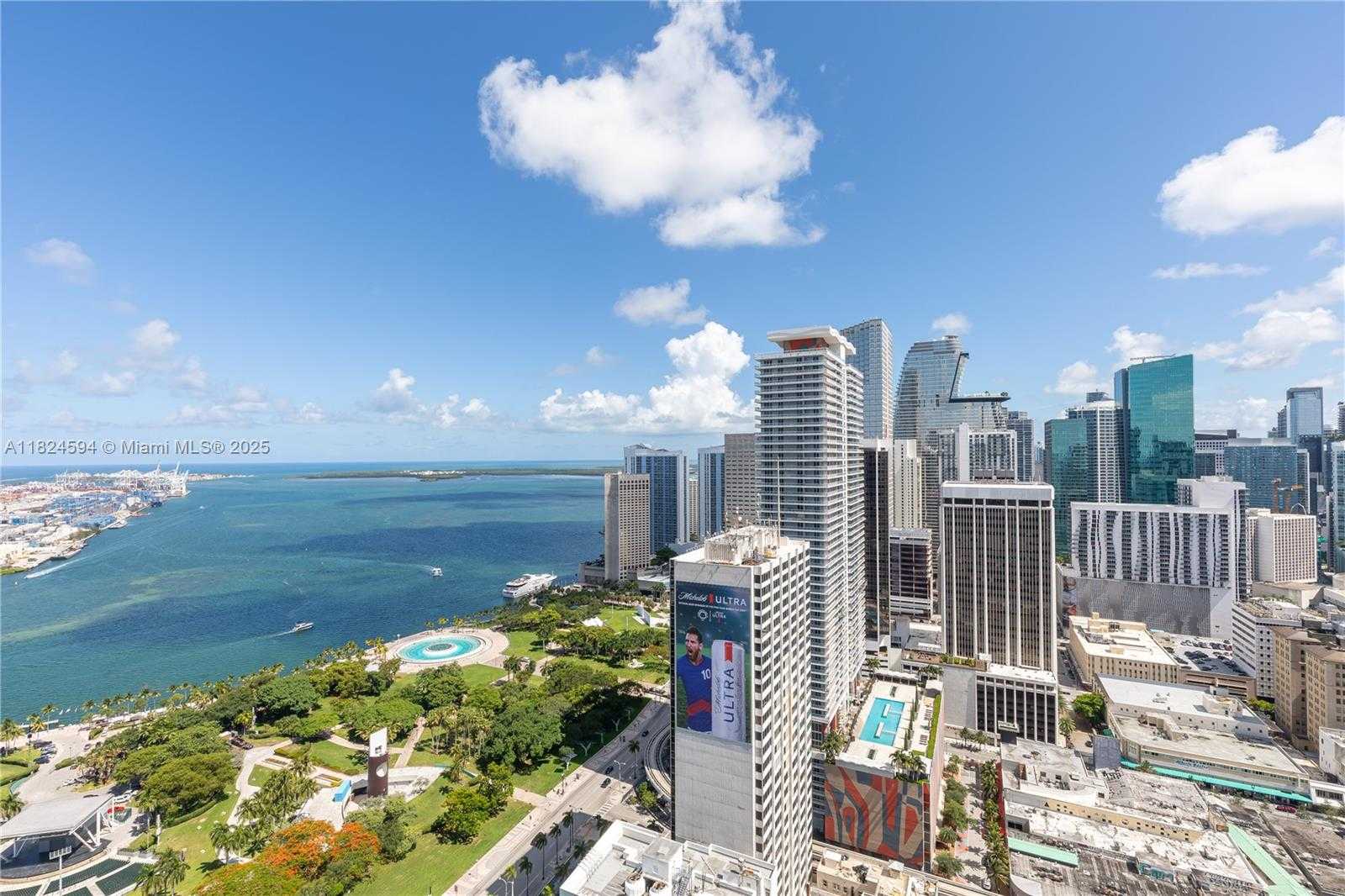 Small Image of 244 BISCAYNE BLVD #4107, Miami Number 17