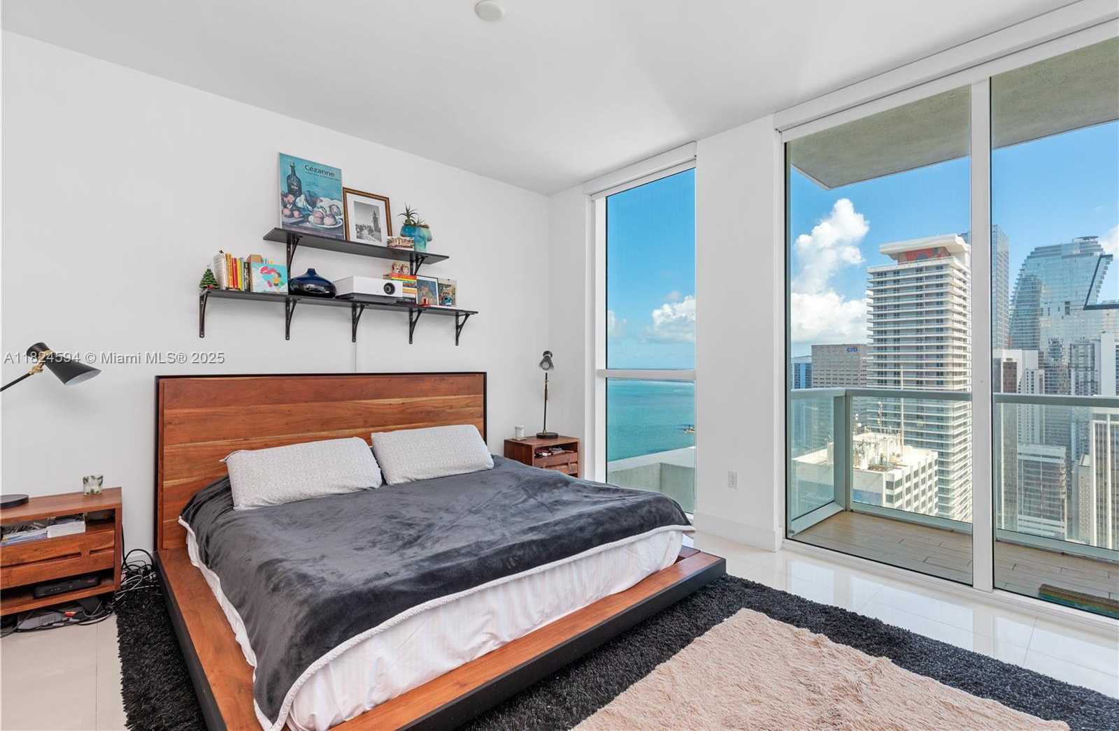 Small Image of 244 BISCAYNE BLVD #4107, Miami Number 19