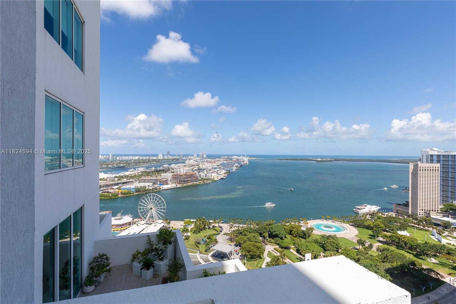 Small Image of 244 BISCAYNE BLVD #4107, Miami Number 23