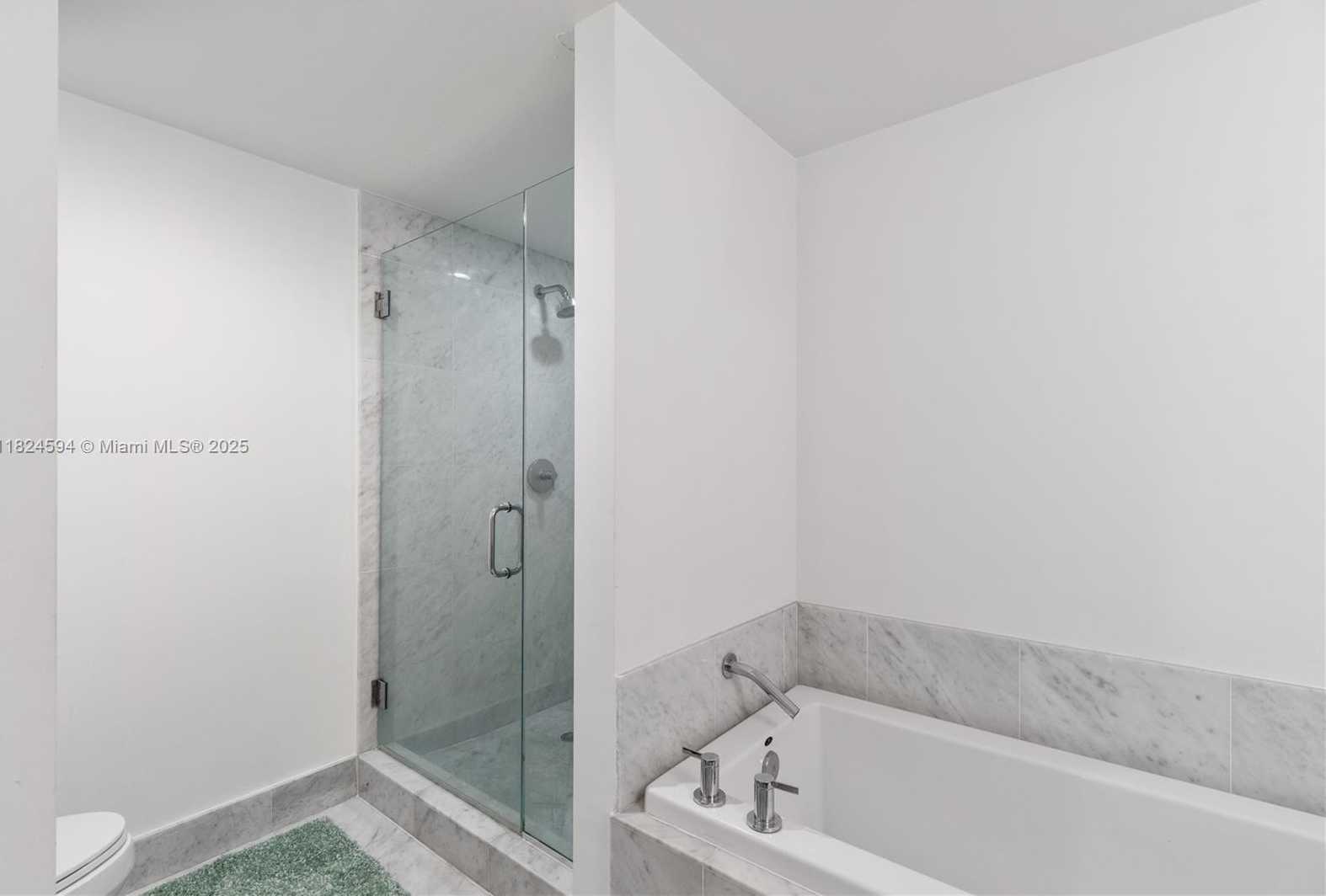 Small Image of 244 BISCAYNE BLVD #4107, Miami Number 27
