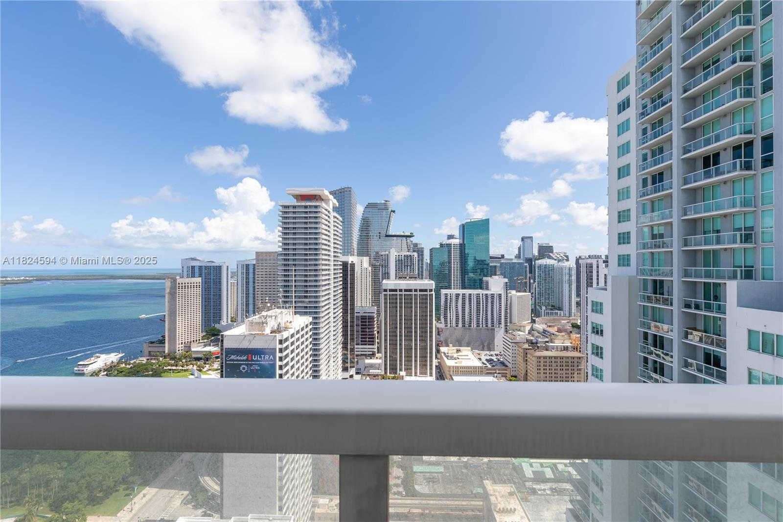 Small Image of 244 BISCAYNE BLVD #4107, Miami Number 3