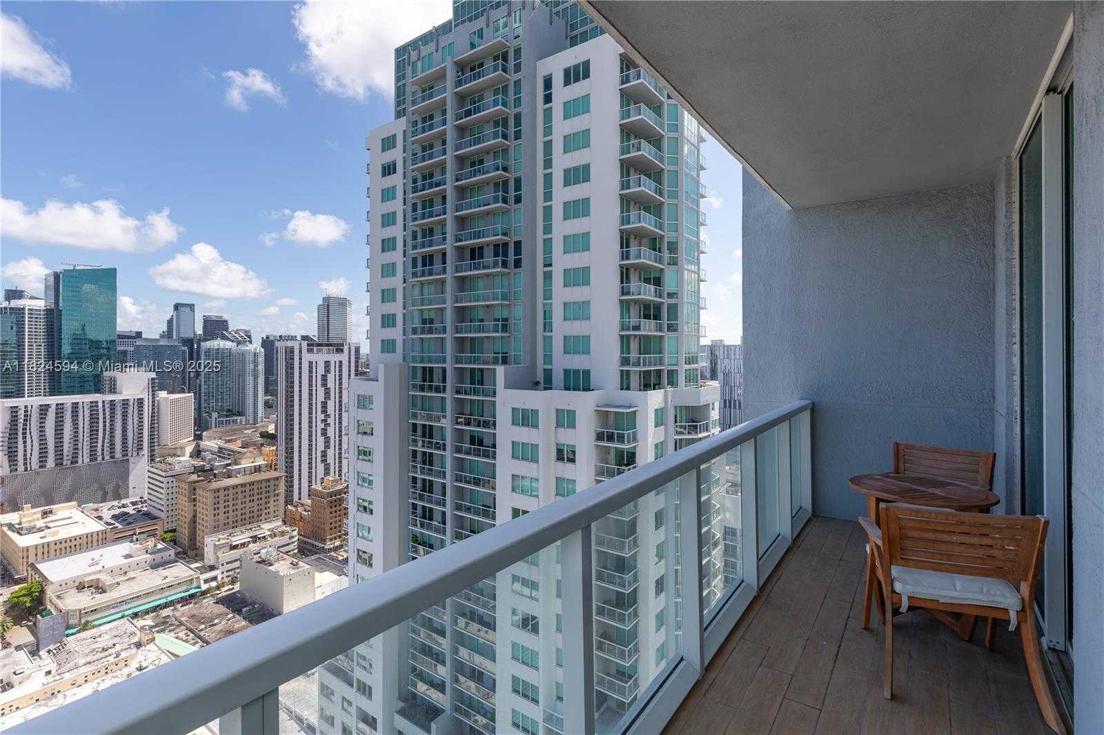 Small Image of 244 BISCAYNE BLVD #4107, Miami Number 32