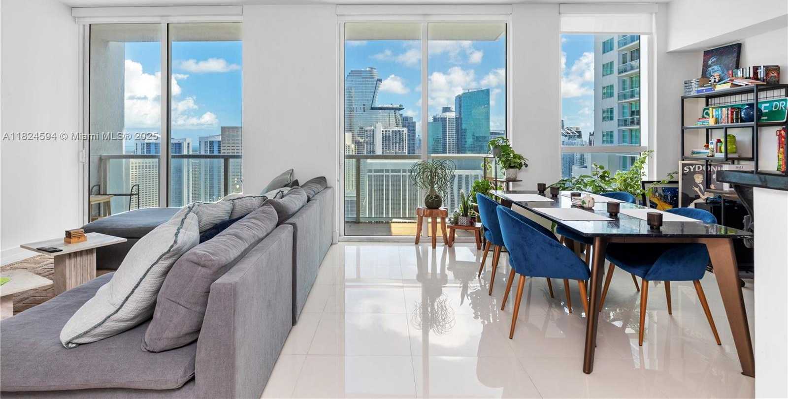 Small Image of 244 BISCAYNE BLVD #4107, Miami Number 6