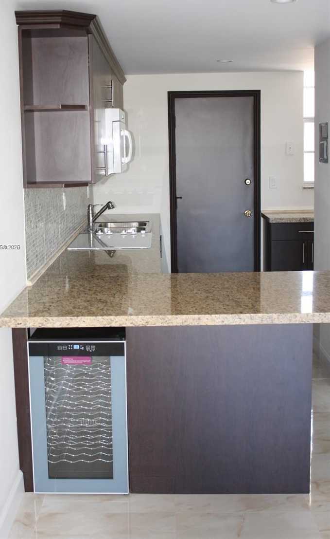 Small Image of 2930 POINT EAST DR #E309, Aventura Number 5
