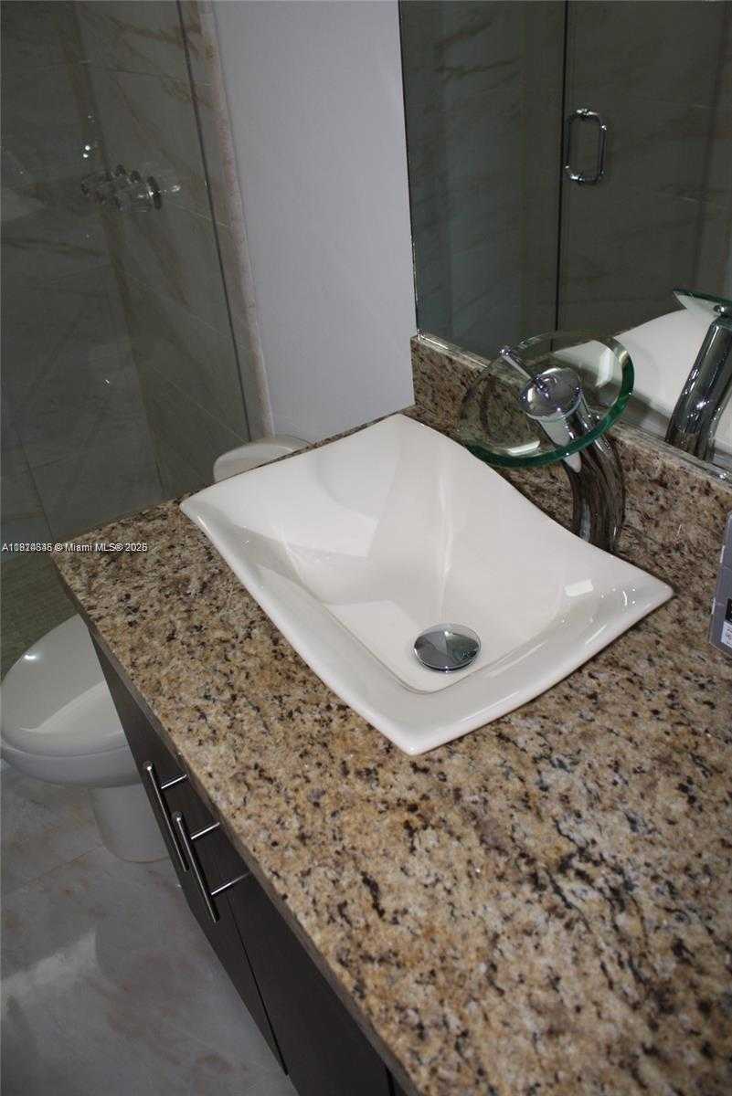 Small Image of 2930 POINT EAST DR #E309, Aventura Number 7