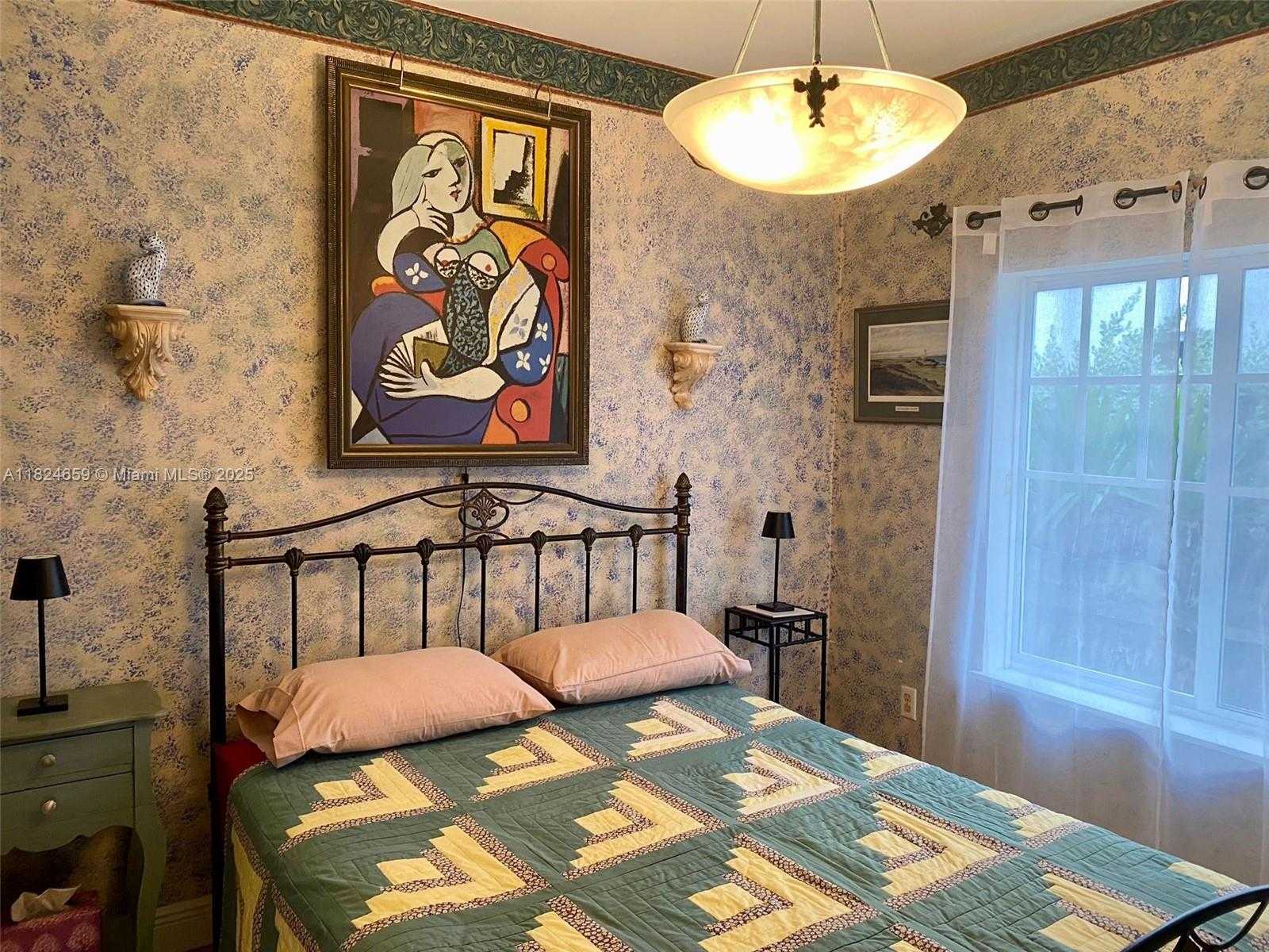 Small Image of 750 PENNSYLVANIA AVE #3, Miami Beach Number 16