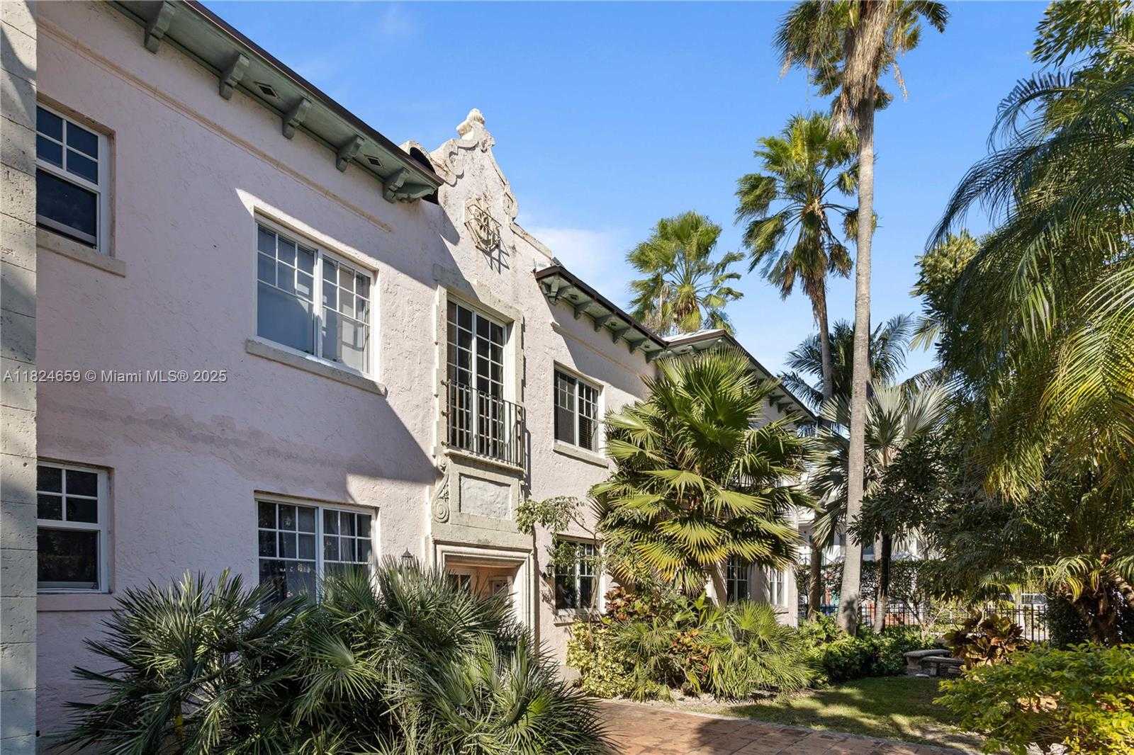 Small Image of 750 PENNSYLVANIA AVE #3, Miami Beach Number 3