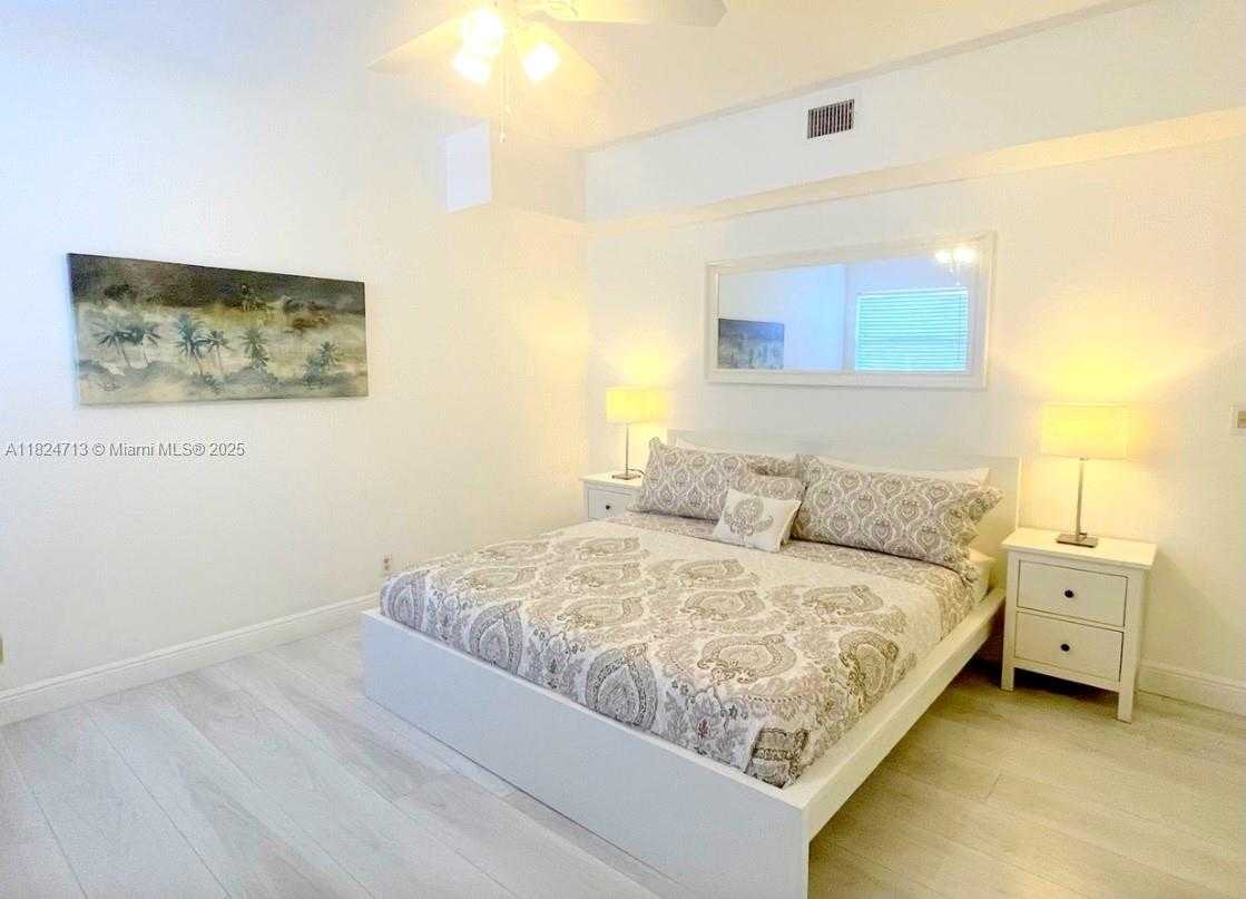 Small Image of 326 HARRISON ST #303A, Hollywood Number 14