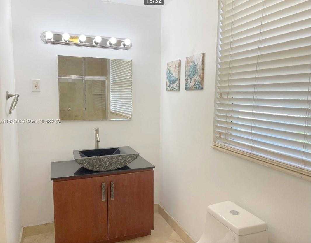 Small Image of 326 HARRISON ST #303A, Hollywood Number 19