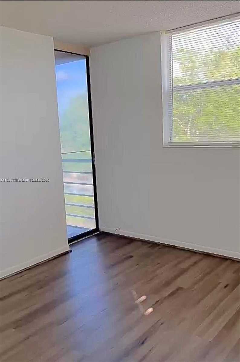 Small Image of 1820 SOUTH WEST 81ST AVE #3305, North Lauderdale Number 11