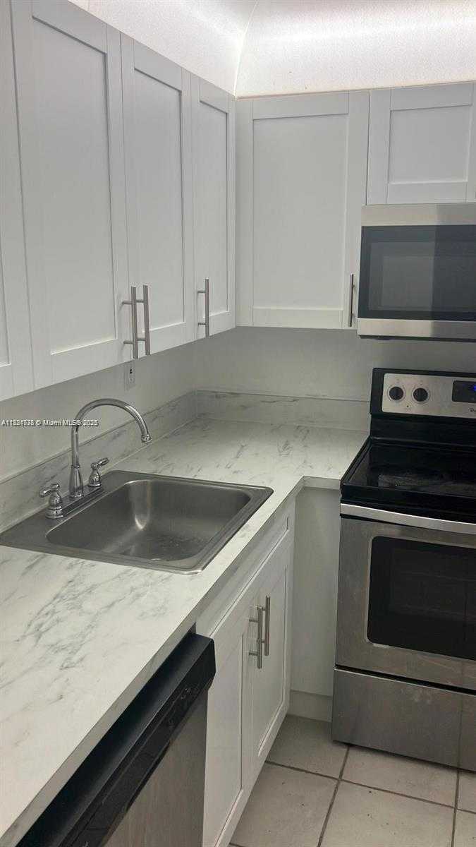 Small Image of 1820 SOUTH WEST 81ST AVE #3305, North Lauderdale Number 12