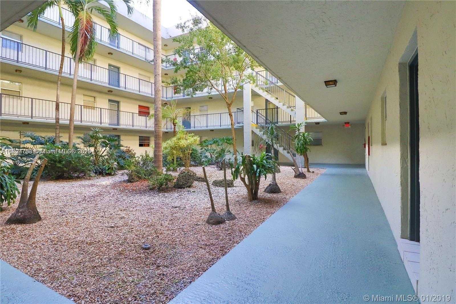 Small Image of 1820 SOUTH WEST 81ST AVE #3305, North Lauderdale Number 20