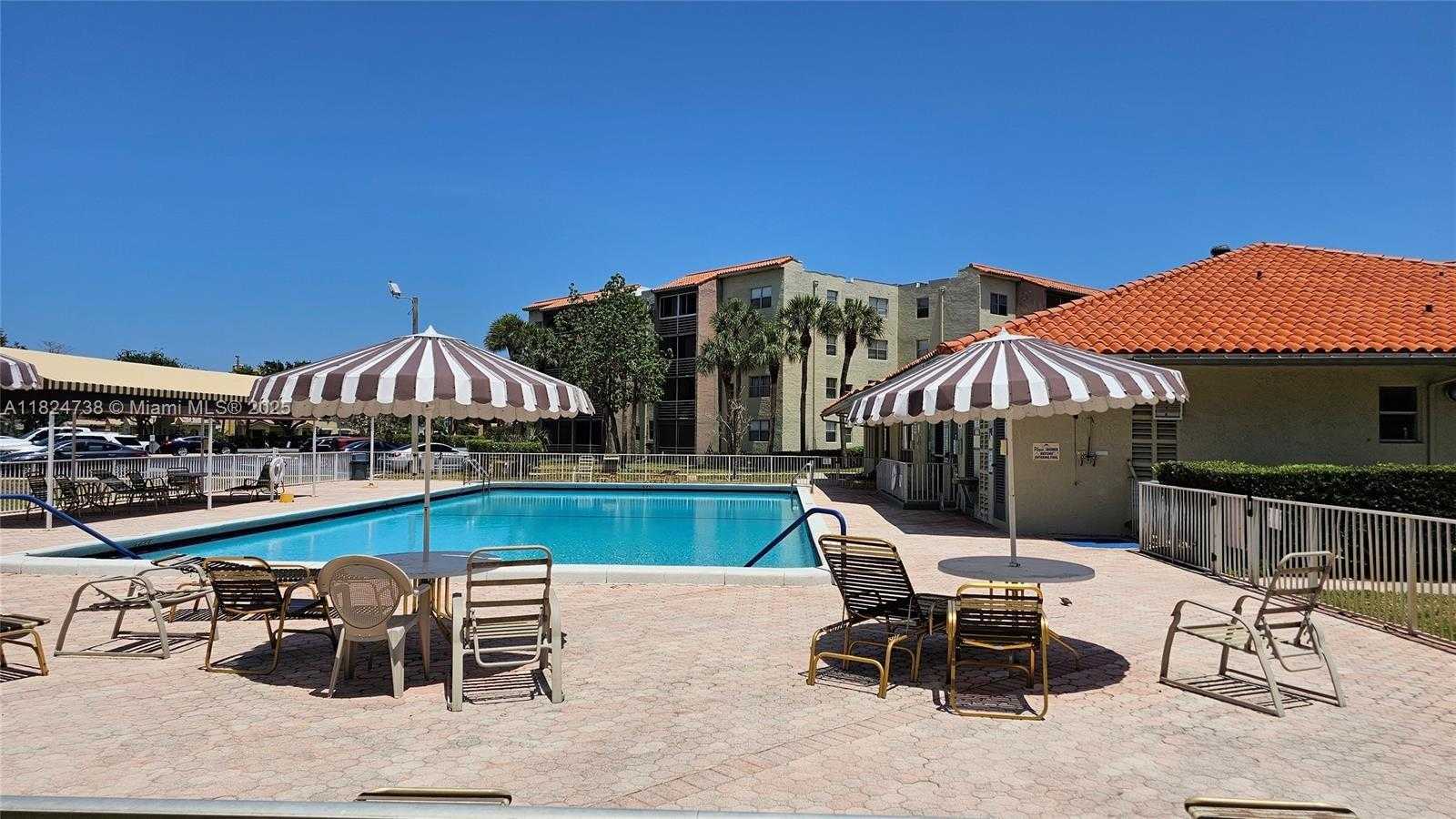 Small Image of 1820 SOUTH WEST 81ST AVE #3305, North Lauderdale Number 25