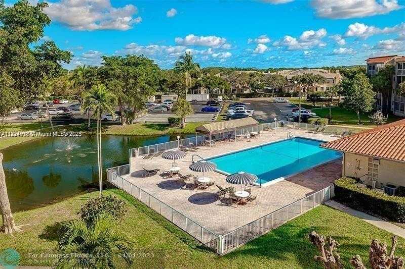 Small Image of 1820 SOUTH WEST 81ST AVE #3305, North Lauderdale Number 4