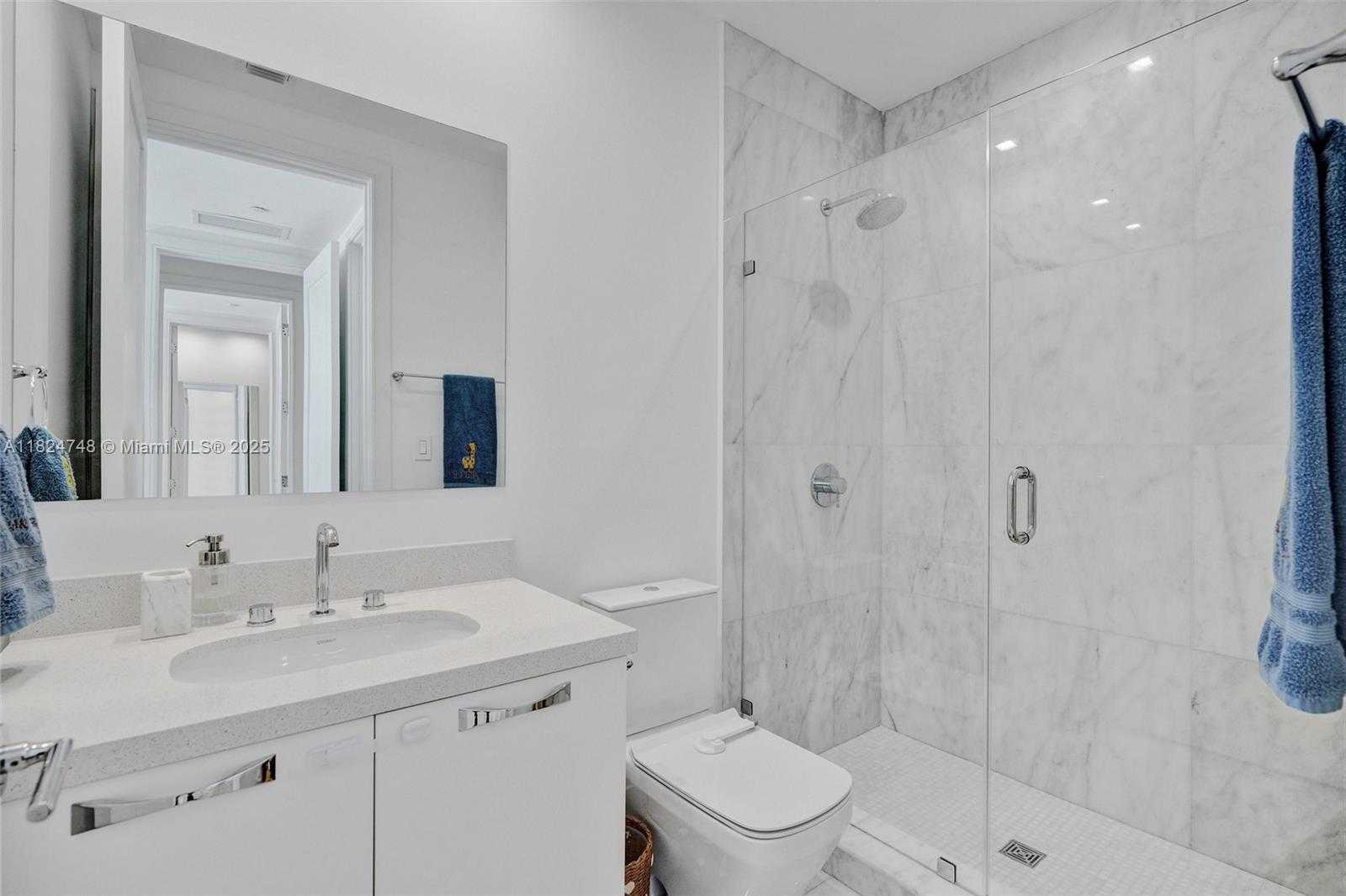 Small Image of 718 VALENCIA AVE #204, Coral Gables Number 30