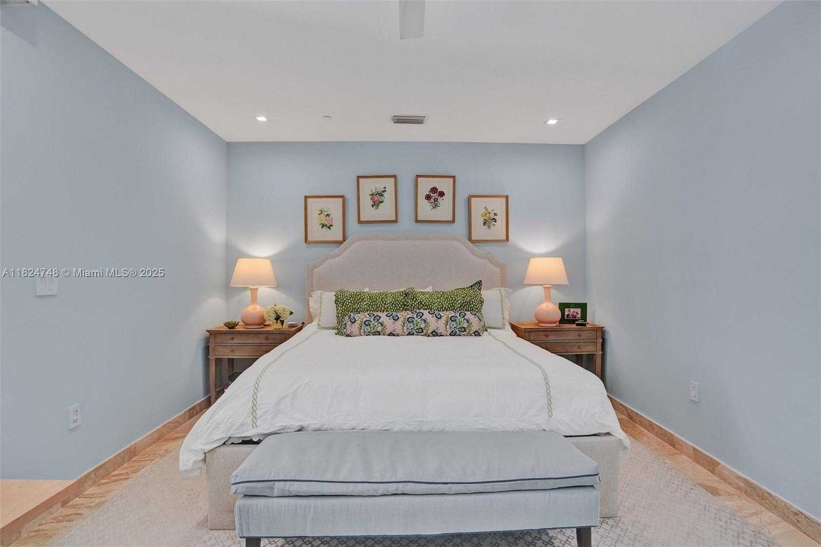 Small Image of 718 VALENCIA AVE #204, Coral Gables Number 39