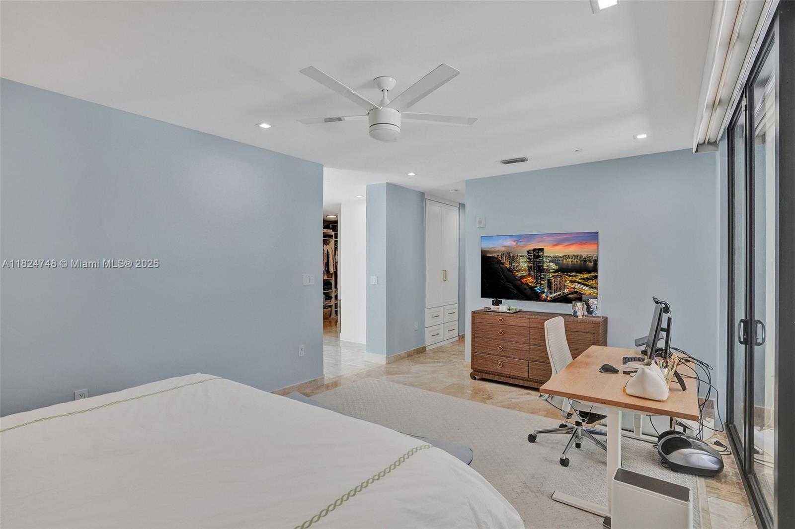 Small Image of 718 VALENCIA AVE #204, Coral Gables Number 41
