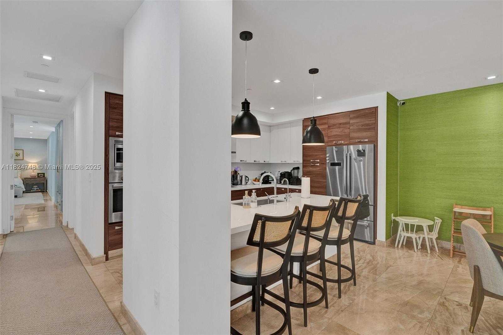 Small Image of 718 VALENCIA AVE #204, Coral Gables Number 45