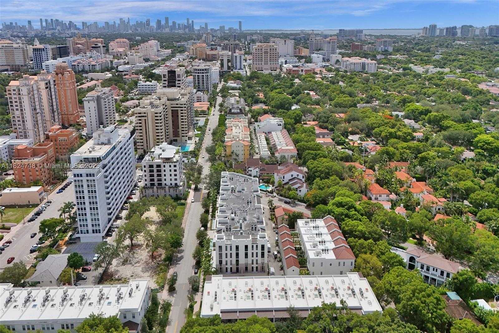 Small Image of 718 VALENCIA AVE #204, Coral Gables Number 5