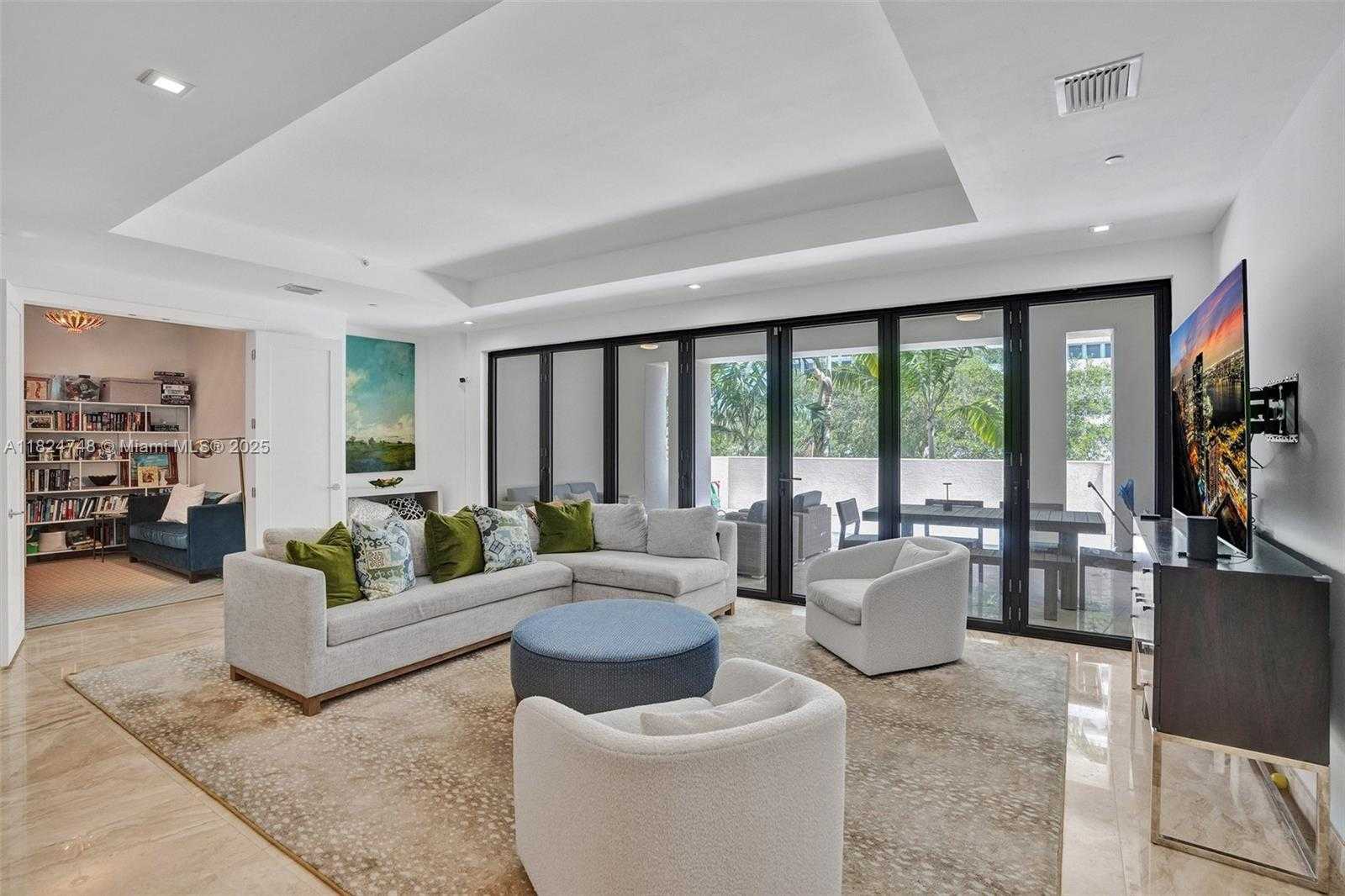 Small Image of 718 VALENCIA AVE #204, Coral Gables Number 54