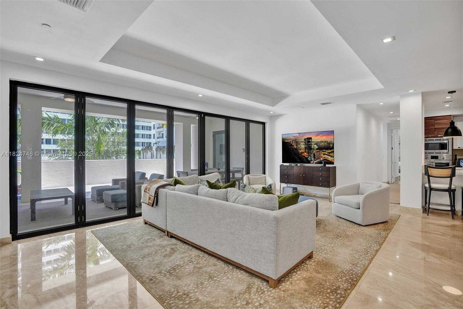 Small Image of 718 VALENCIA AVE #204, Coral Gables Number 55