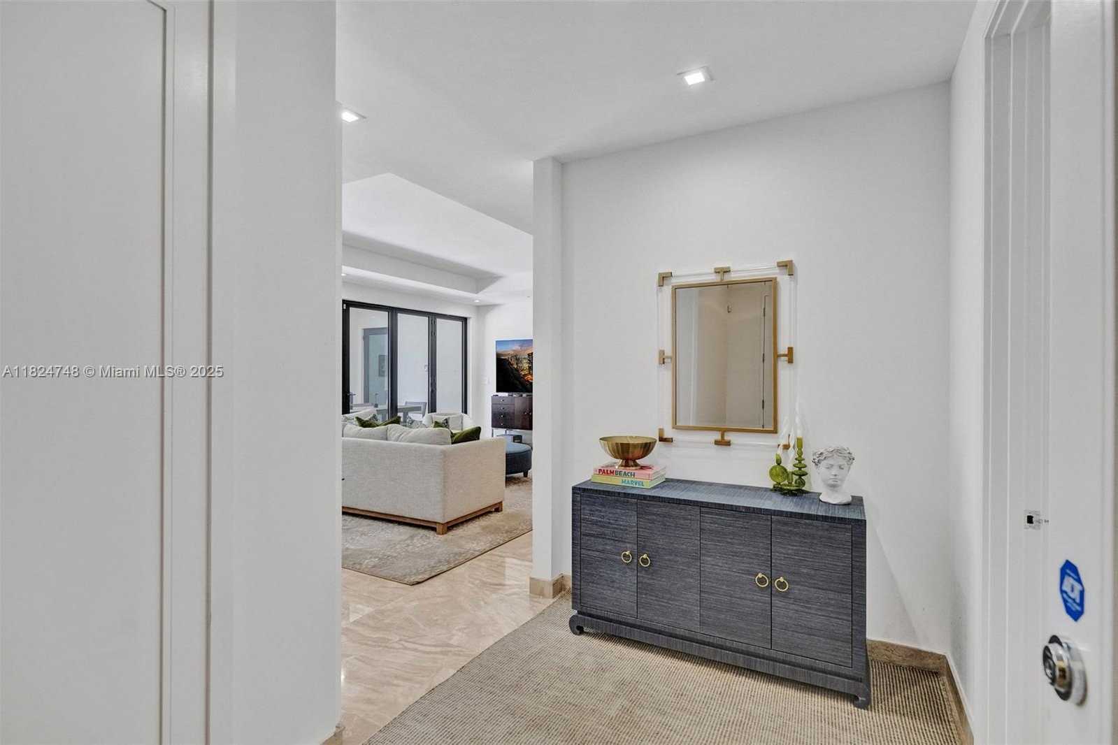 Small Image of 718 VALENCIA AVE #204, Coral Gables Number 61